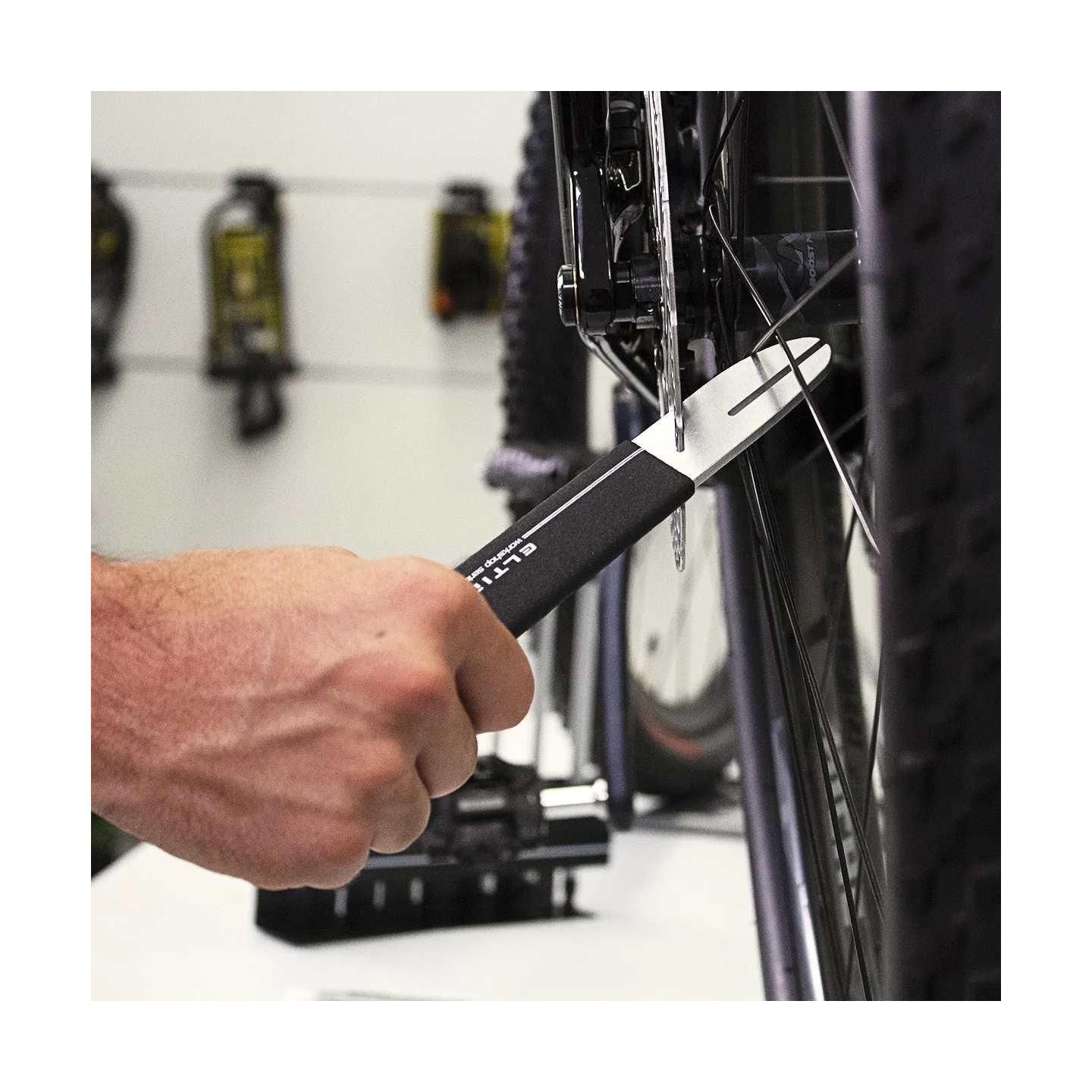 ENDEREZADOR DE DISCOS ELTIN CON SEPARADOR | Ravet Bike