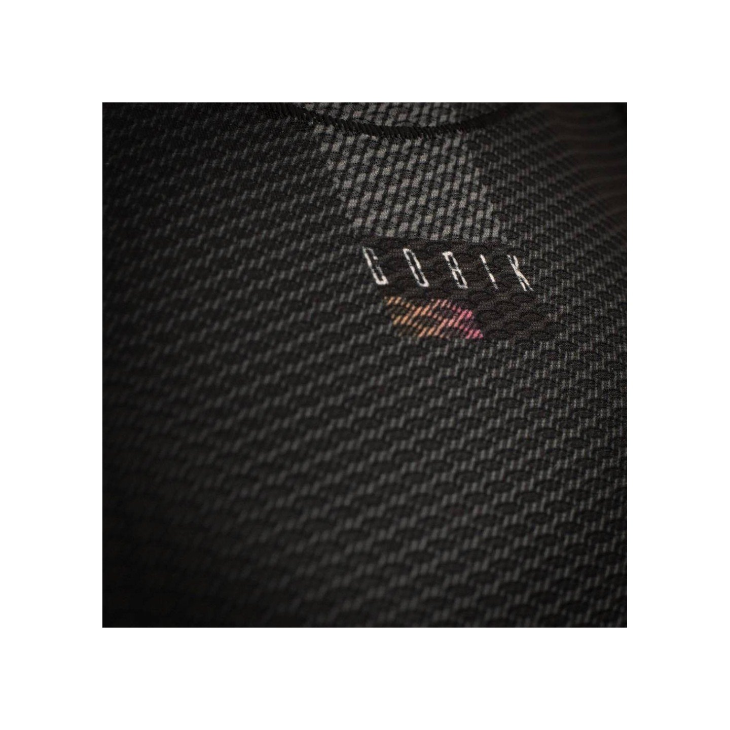 CAMISETA GOBIK SECOND SKIN NEGRA MUJER